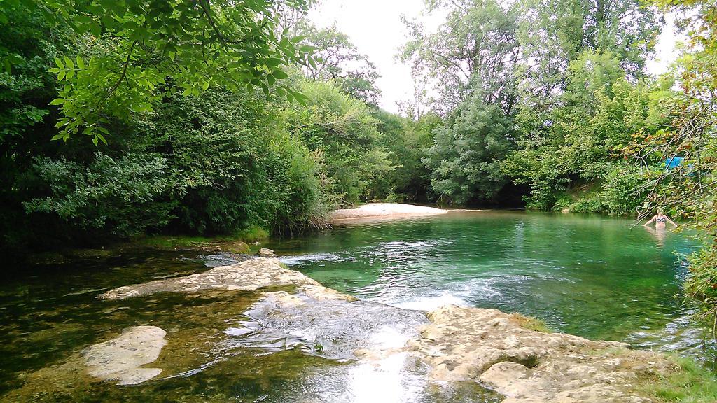 Terre D'Histoire - Baignade - Canoe - Piste Cyclable A 100 M Castelnaud La Chapelle Exterior photo
